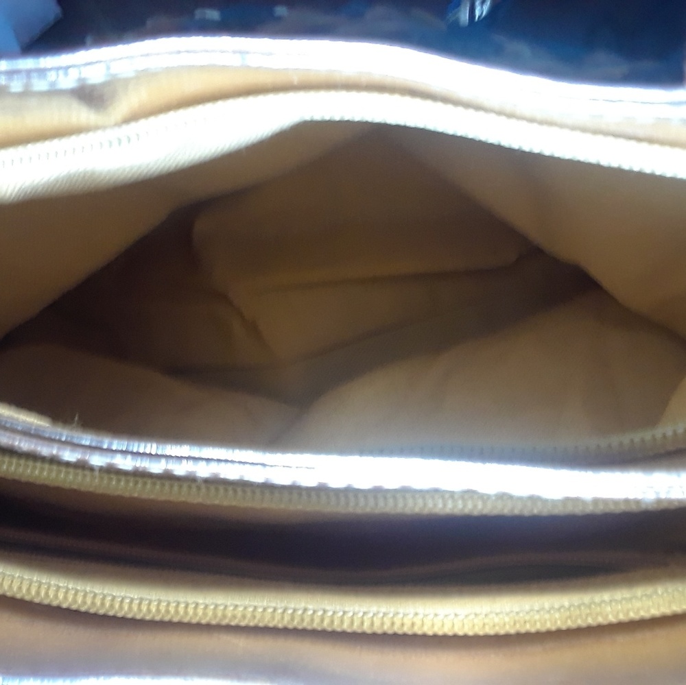Purse - Picture 5 of 7